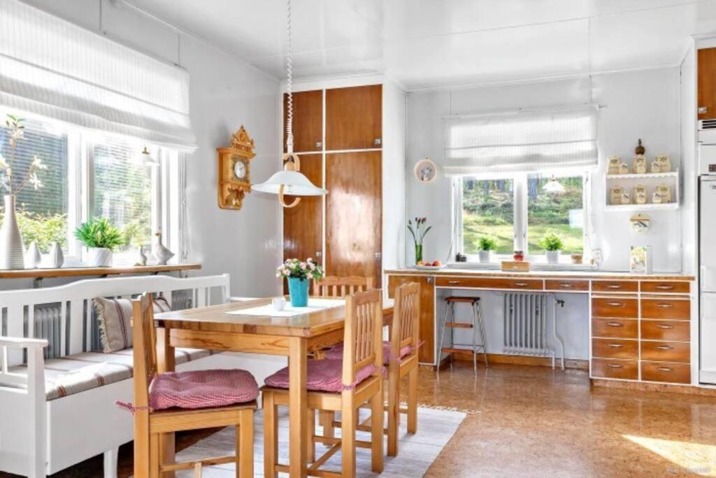 Cozy Home With Lake View-Free Wifi - Free Sauna Överkalix Exterior foto